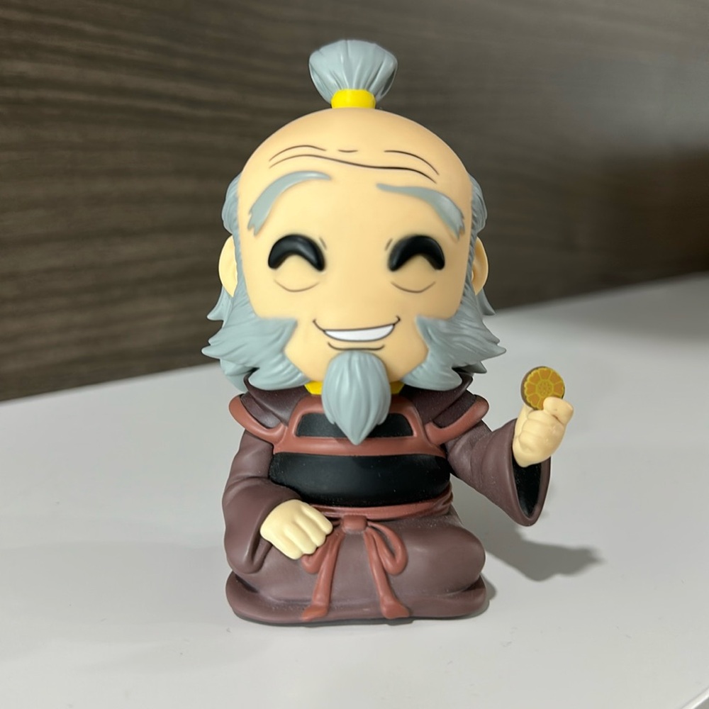 YOUTOOZ ACTION FIGURE 5” tall COLLECTIBLE